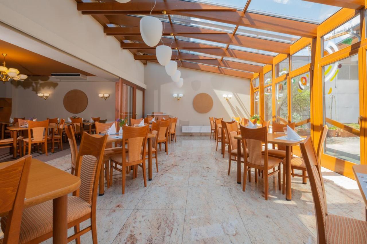 Hotel Mohelnice Dış mekan fotoğraf